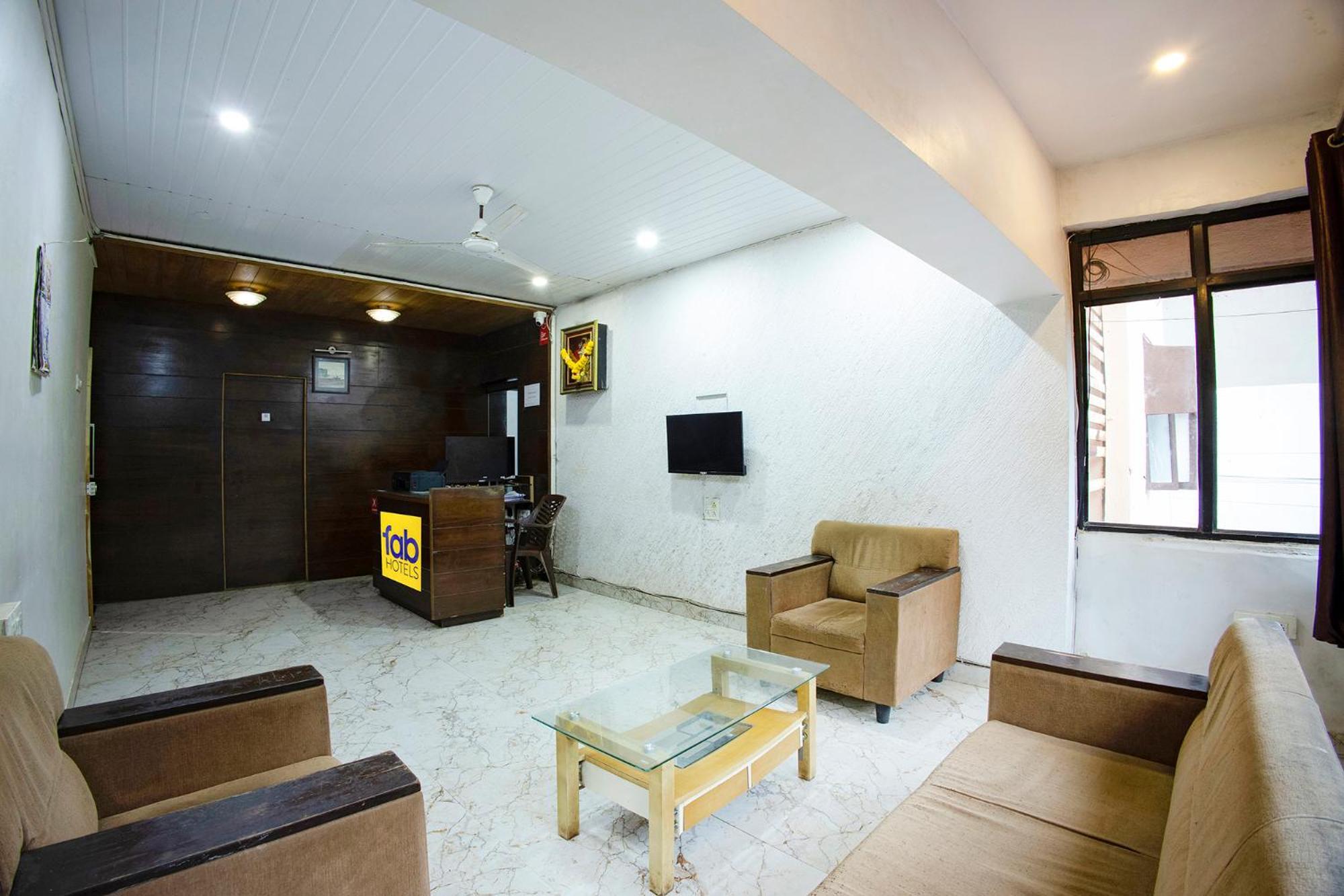 Fabhotel Comfort Stays - Nr Miramar Beach Panaji Bagian luar foto